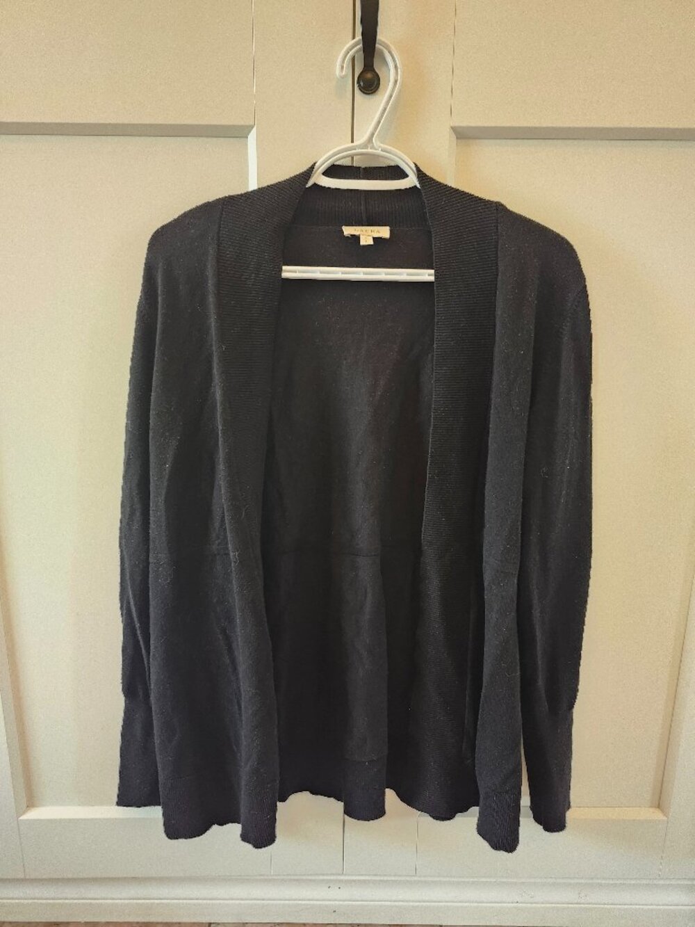 LAURA Black Cardigan